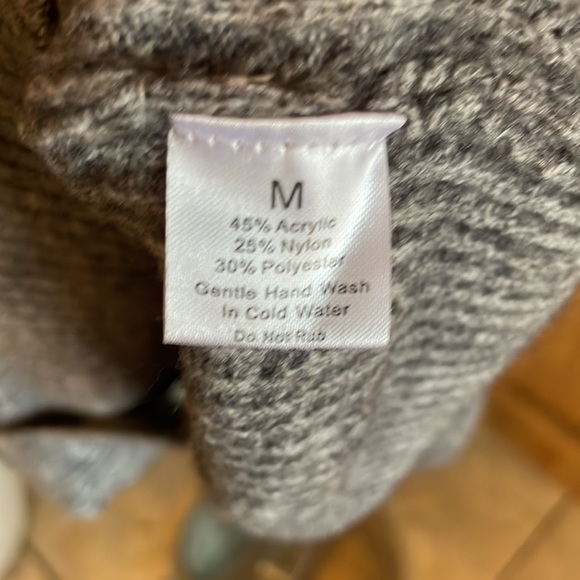 Gray sweater cardigan - Picture 7 of 7